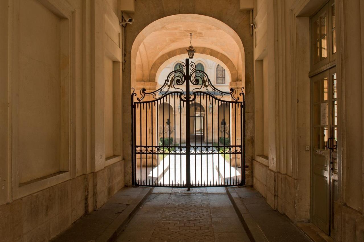 Paris Place Pantheon Екстериор снимка
